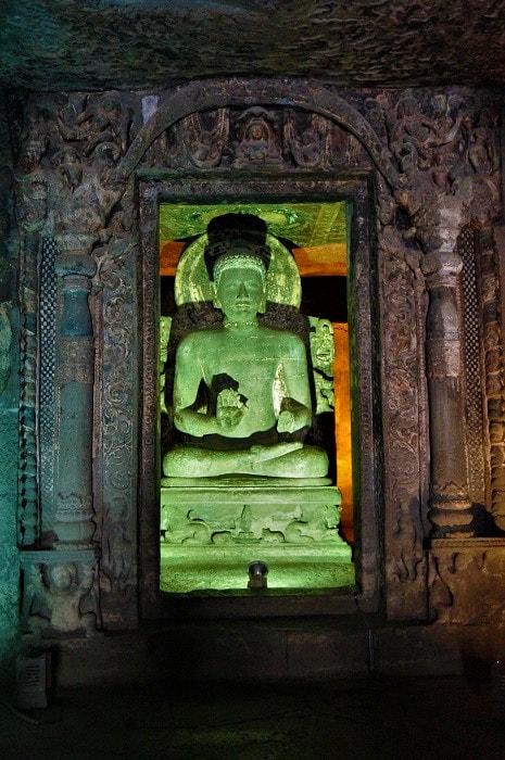 Les grottes d'Ajanta, Ajanta caves