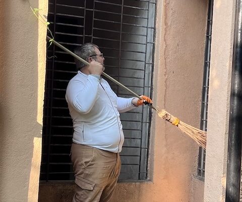 Campagne de nettoyage, tourisme responsable en inde, cleaning campaign in India Campagne de nettoyage, tourisme responsable en inde, cleaning campaign in India